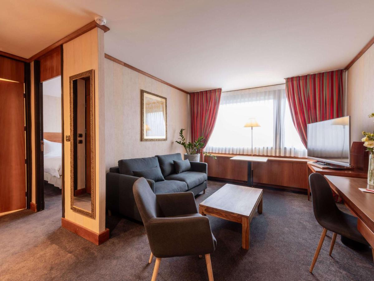 Sofitel Lyon Bellecour Hotel Bagian luar foto Suite