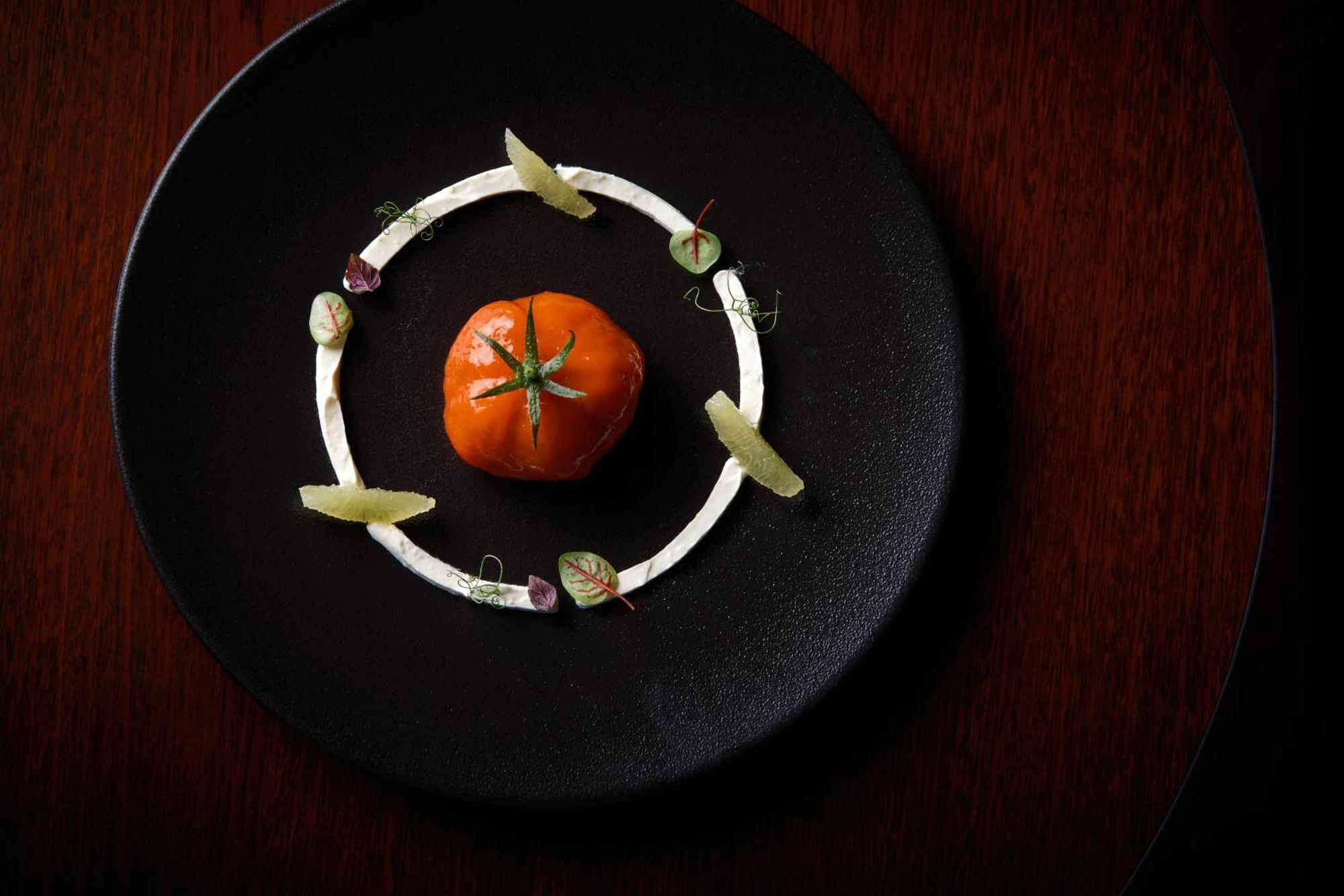 Sofitel Lyon Bellecour Hotel Bagian luar foto A tomato prepared for serving